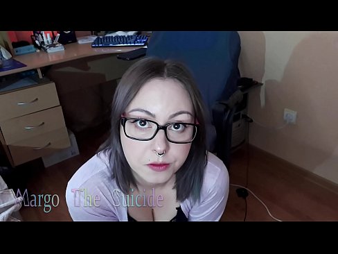 ❤️ Seksikas prillidega tüdruk imeb dildot sügavalt kaamera ette ❤❌ Super porno at us ❤