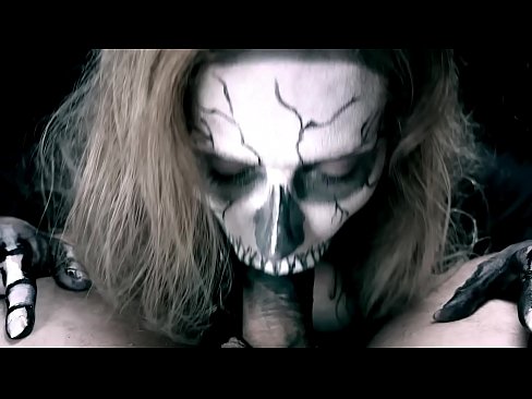 ❤️ Demon girl imeb kulli oma musta suuga ja neelab sperma. ❤❌ Super porno at us ❤